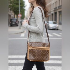 Louis Vuitton Monogram Bosphore MM Messenger Bag